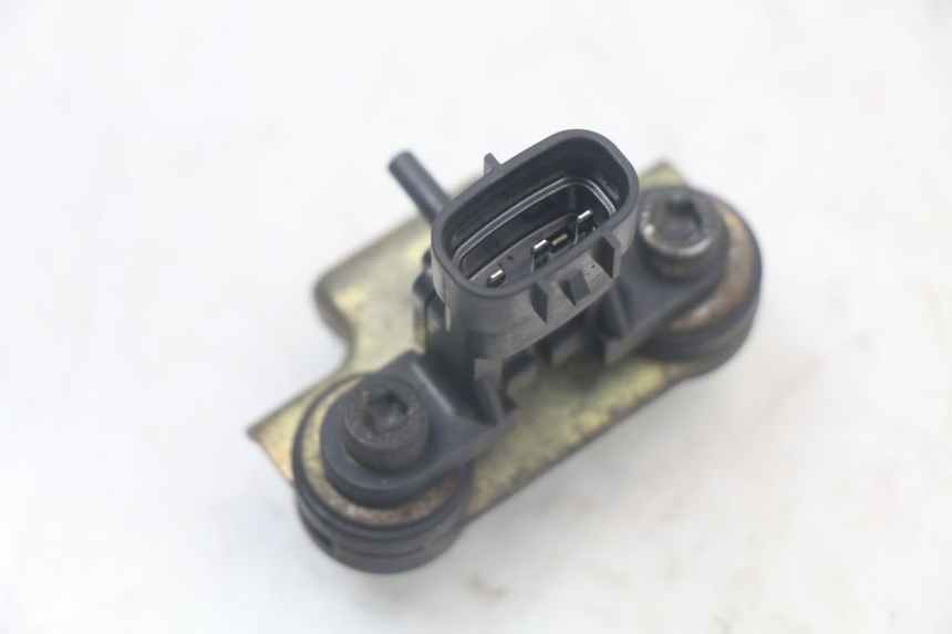 photo de SENSOR DE PRESIÓN DE AIRE YAMAHA XMAX X-MAX 125 (2006 - 2009)