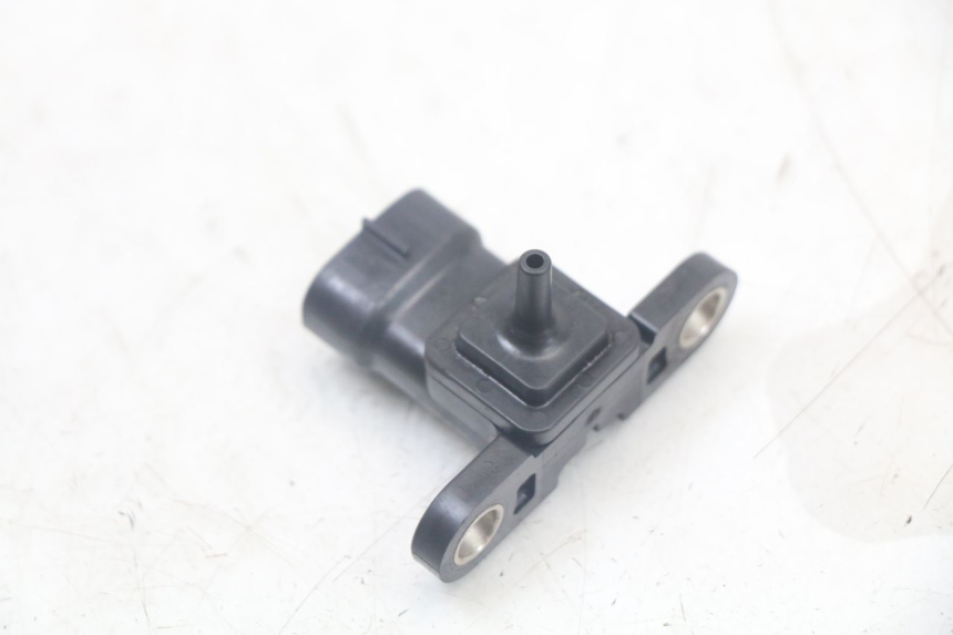 photo de SENSOR DE PRESIÓN DE AIRE YAMAHA XMAX X-MAX 125 (2006 - 2009)