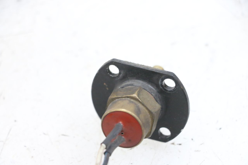 photo de SENSOR PRESION AIRE KAWASAKI ZR 7 750 (1999 - 2001) - Primer plano técnico