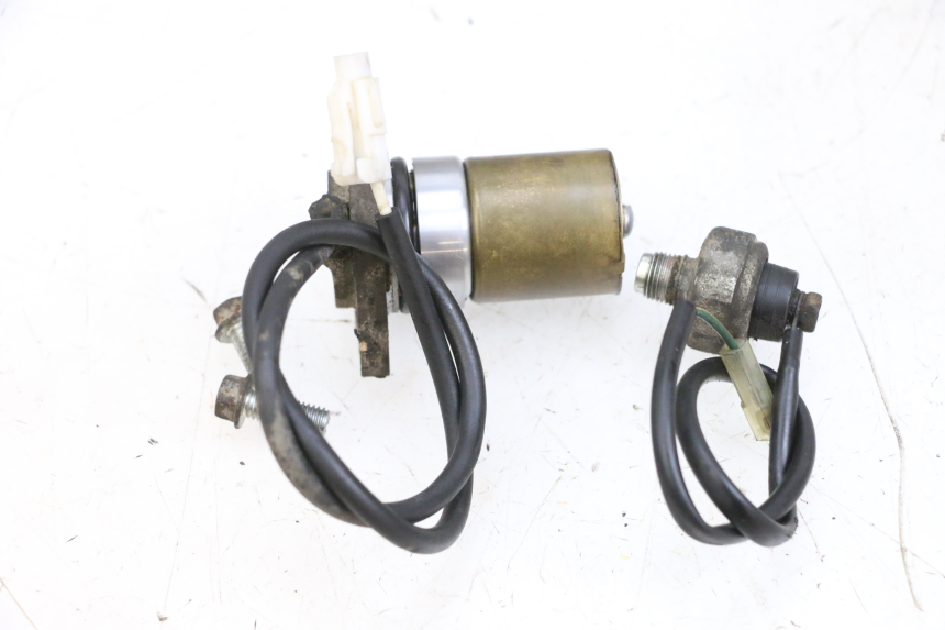 photo de SENSOR PRESION ACEITE SUZUKI BURGMAN 650 (2013 - 2020)