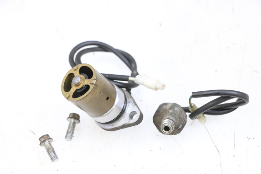 photo de SENSOR PRESION ACEITE SUZUKI BURGMAN 650 (2013 - 2020)