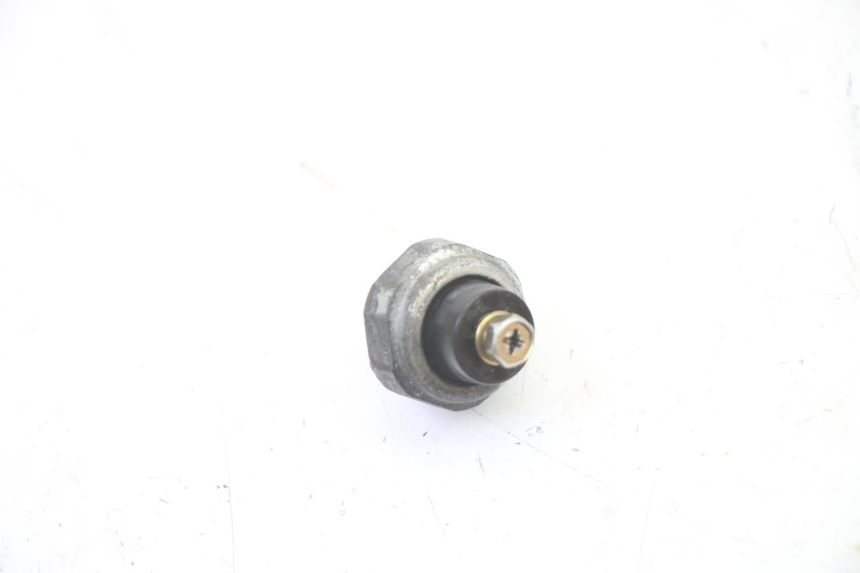 photo de SENSOR DE PRESIÓN DE ACEITE HONDA CBR RR FIREBLADE 900 (1992 - 1994)