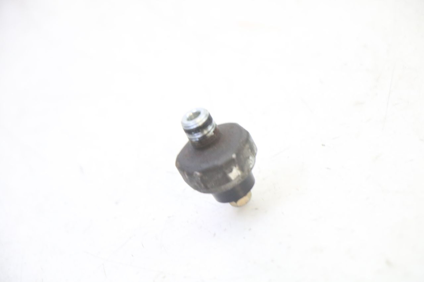 photo de SENSOR DE PRESIÓN DE ACEITE HONDA CBR RR FIREBLADE 900 (1992 - 1994)