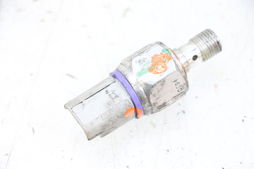 photo de FRENO SENSOR PRESION ACEITE PIAGGIO MP3 HPE 300 (2019 - 2026) - Zoom estado de uso