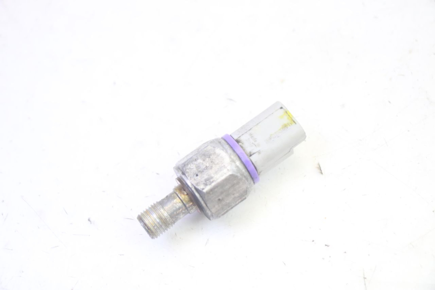 photo de SONDA PRESIÓN ACEITE FRENO PIAGGIO MP3 LT 400 (2007 - 2012) - Detalle de la pieza