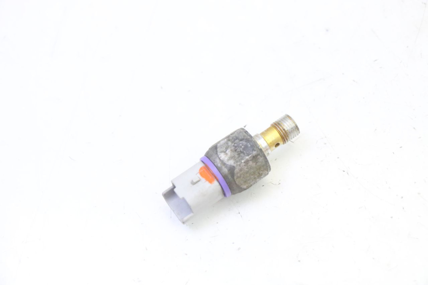 photo de SENSOR DE PRESIÓN DE ACEITE DE FRENO PIAGGIO MP3 RL 250 (2007 - 2010)