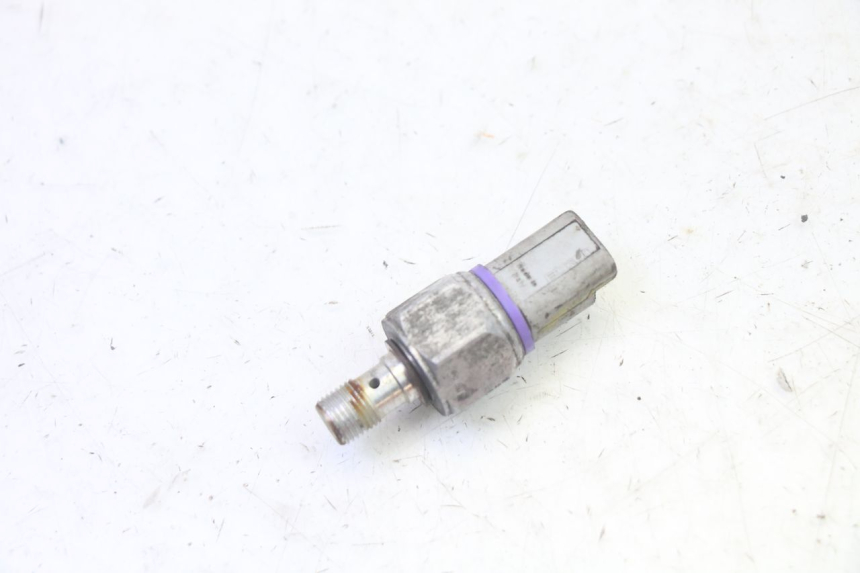 photo de SENSOR DE PRESIÓN DE ACEITE DE FRENO PIAGGIO MP3 RL 250 (2007 - 2010)