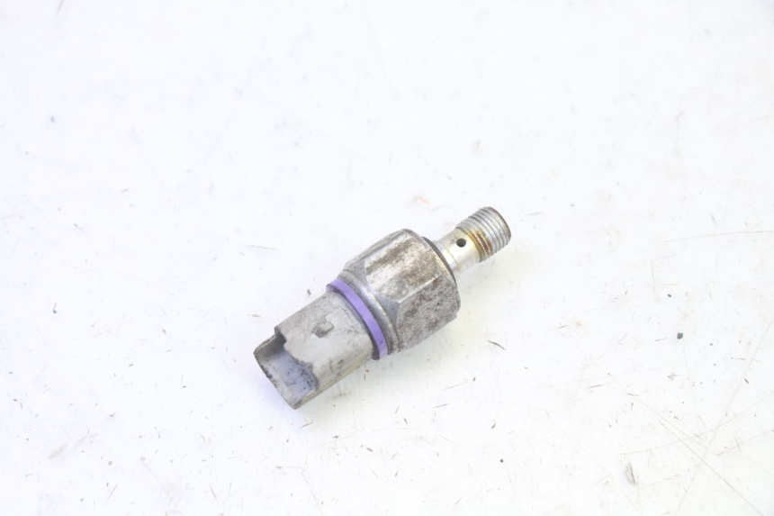 photo de SENSOR DE PRESIÓN DE ACEITE DE FRENO PIAGGIO MP3 RL 250 (2007 - 2010)
