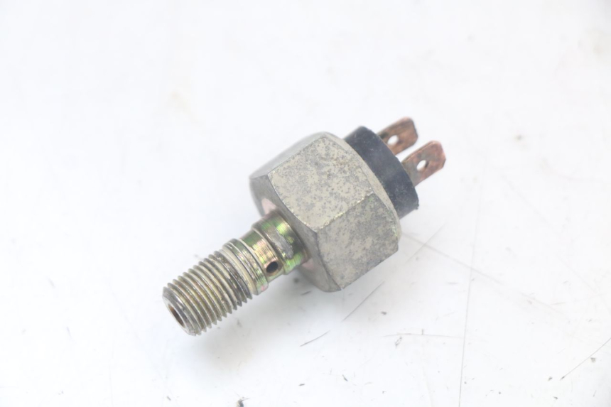 photo de SENSOR DE PRESIÓN DE ACEITE DE FRENO PEUGEOT XP6 50 (1997 - 2003)