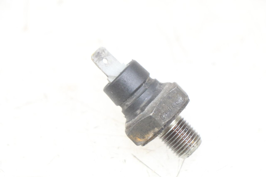 photo de SENSOR DE PRESIÓN DE ACEITE GILERA GP 800 (2007 - 2013)