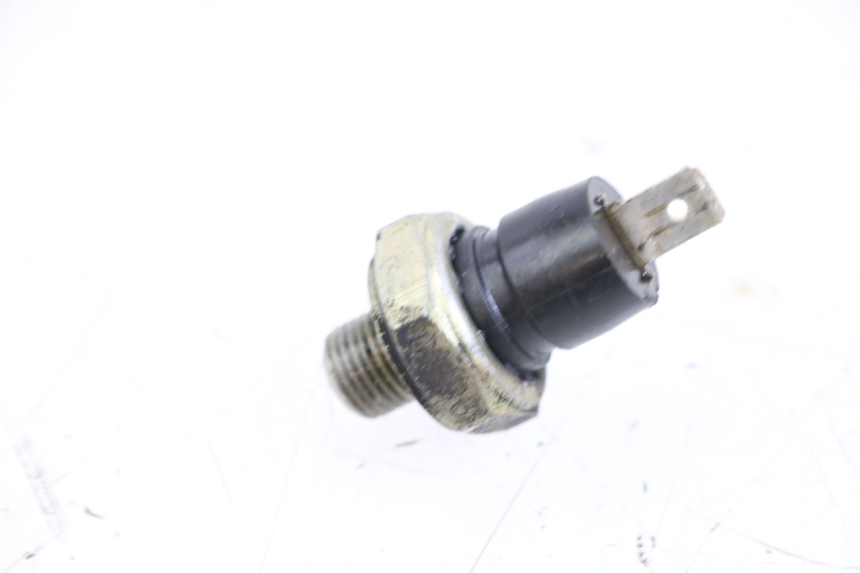 photo de SENSOR DE PRESIÓN DE ACEITE PIAGGIO VESPA LX 125 (2005 - 2010)