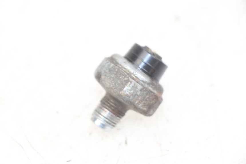 photo de SENSOR DE PRESIÓN DE ACEITE SUZUKI BURGMAN 650 (2002 - 2004)