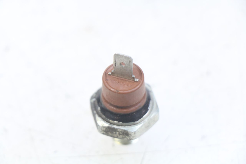 photo de SENSOR DE PRESIÓN DE ACEITE PIAGGIO VESPA GTS IGET ABS 125 (2017 - 2023)