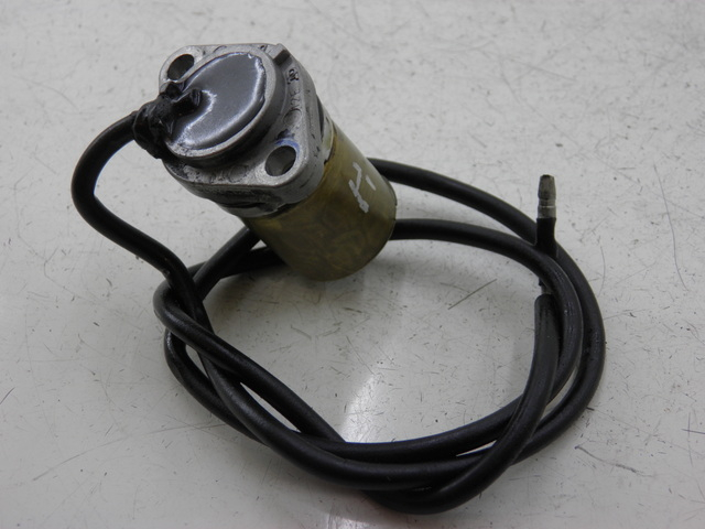 photo de SENSOR PRESION ACEITE YAMAHA FJR 1300 (2004 - 2005) - Vista principal