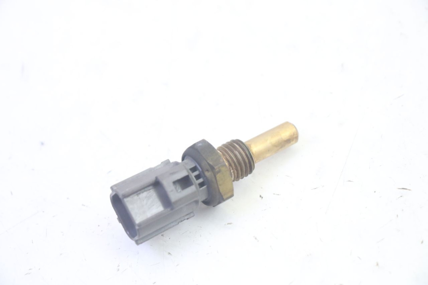 photo de SONDA DE TEMPERATURA DE AGUA SUZUKI BURGMAN 125 (2007 - 2014) - Zoom estado de uso