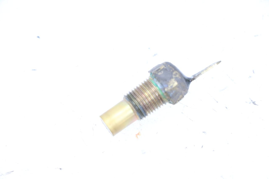 photo de SONDA DE TEMPERATURA DE AGUA SUZUKI BURGMAN 125 (2007 - 2014) - Zoom estado de uso
