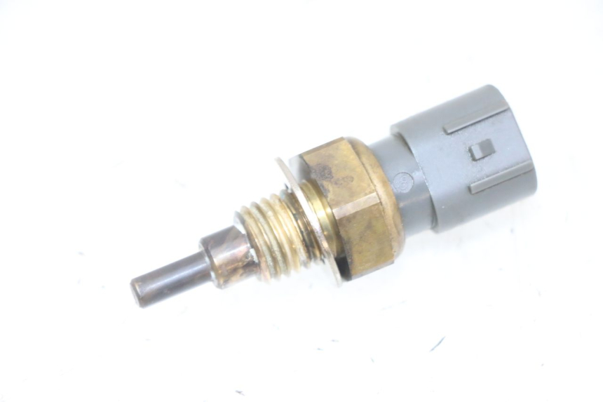 photo de SENSOR TEMPERATURA AGUA HONDA CB R 1000 (2018 - 2023)