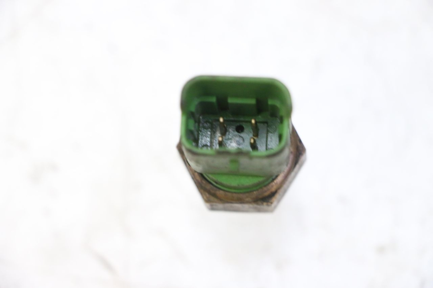 photo de SONDA DE TEMPERATURA DE AGUA APRILIA SR R 2T LC 50 (2018 - 2021)