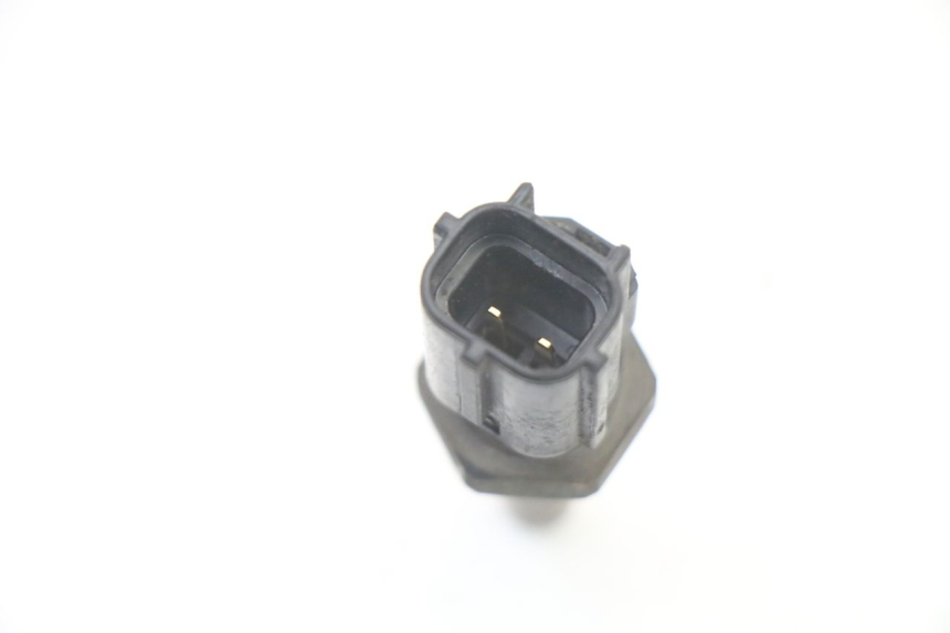 photo de SENSOR TEMPERATURA AGUA YAMAHA FZ6 FAZER S2 600 (2007 - 2011)