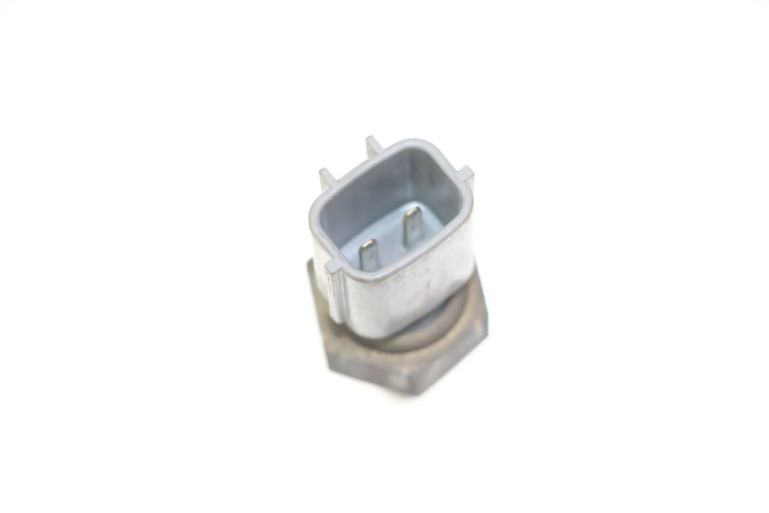 photo de SENSOR TEMPERATURA AGUA YAMAHA FZS FAZER 600 (2001 - 2003)