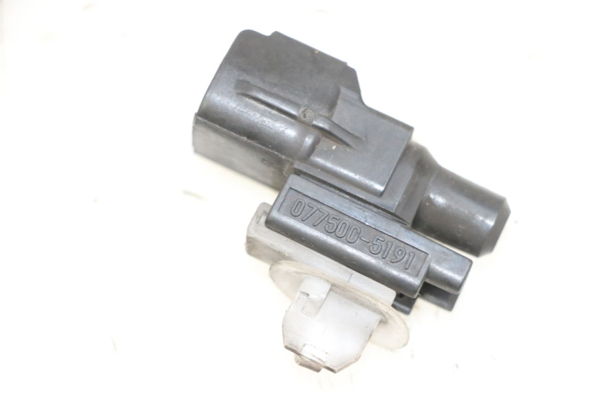 photo de SENSOR TEMPERATURA EXTERIOR SUZUKI BURGMAN 650 (2013 - 2020)
