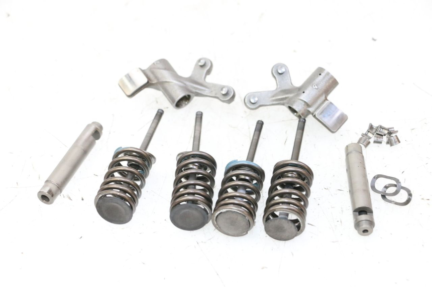 photo de VALVULA MOTOR SUZUKI BURGMAN 125 (2007 - 2014)