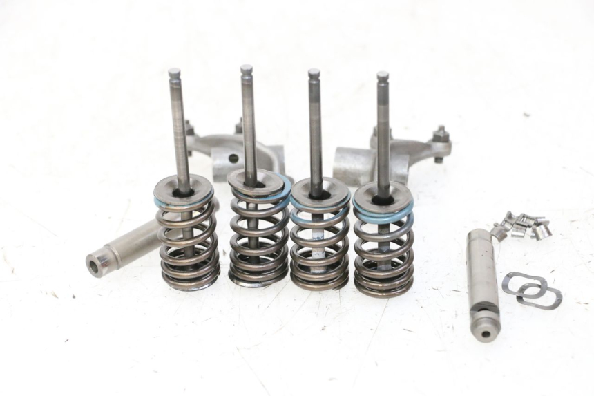 photo de VALVULA MOTOR SUZUKI BURGMAN 125 (2007 - 2014)