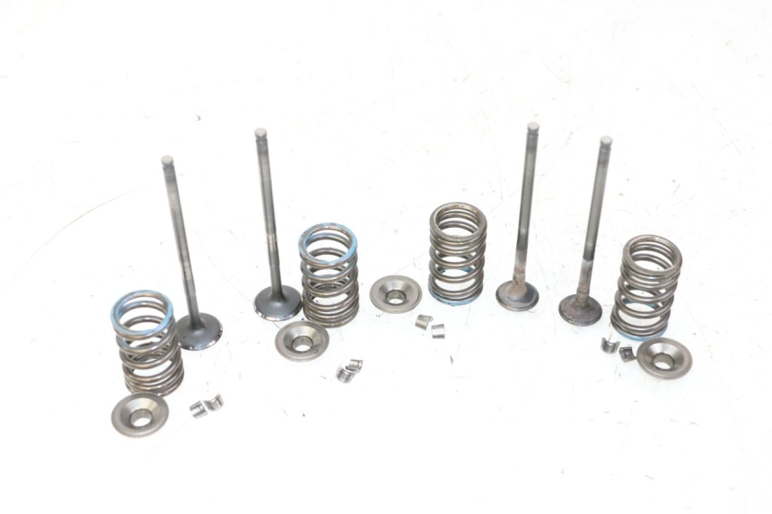 photo de VALVULA MOTOR SUZUKI BURGMAN 125 (2007 - 2014)