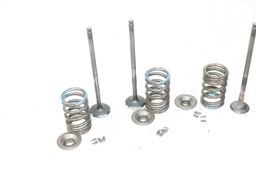 photo de VALVULA MOTOR SUZUKI BURGMAN 125 (2007 - 2014)