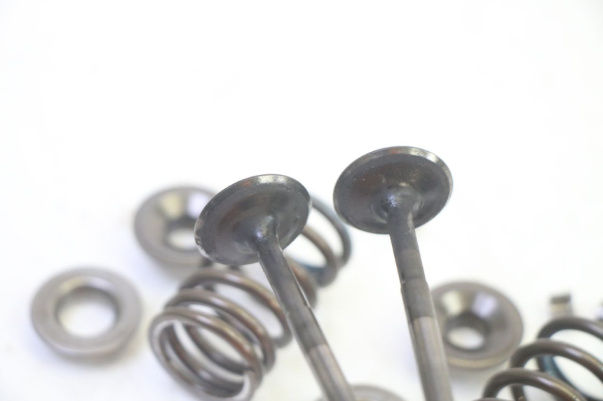 photo de VALVULA MOTOR SUZUKI BURGMAN 125 (2007 - 2014) - Zoom estado de uso