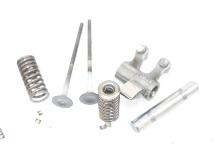 photo de VALVULA MOTOR PIAGGIO MP3 LT 300 (2010 - 2016)