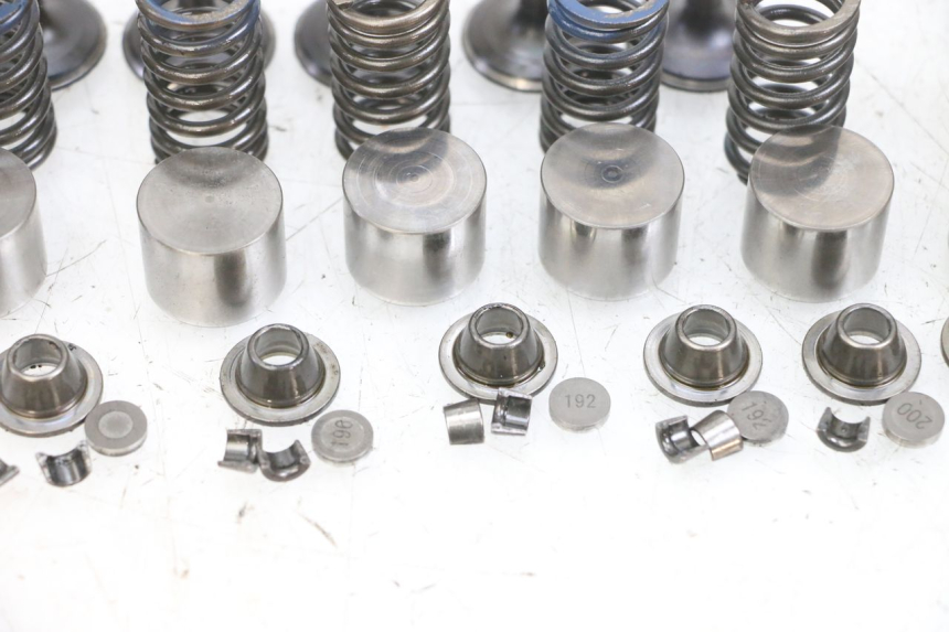 photo de VALVULA MOTOR YAMAHA TDM ABS 900 (2002 - 2014) - Marcados y referencias originales