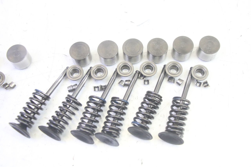 photo de VALVULA MOTOR YAMAHA TDM ABS 900 (2002 - 2014) - Zoom estado de uso