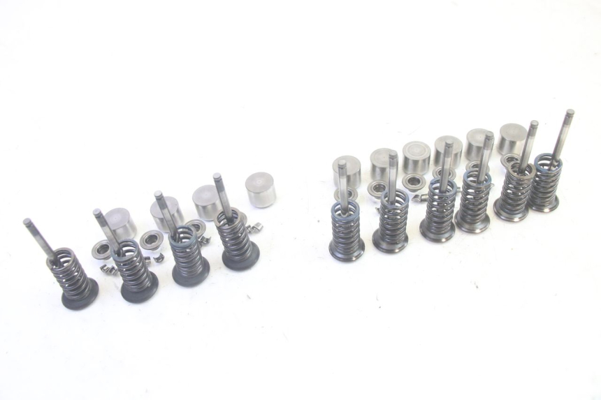 photo de VALVULA MOTOR YAMAHA TDM ABS 900 (2002 - 2014) - Otra perspectiva