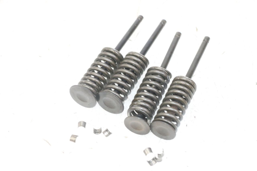 photo de VALVULA MOTOR PIAGGIO VESPA GRANTURISMO 200 (2004 - 2005)