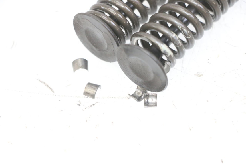 photo de VALVULA MOTOR PIAGGIO VESPA GRANTURISMO 200 (2004 - 2005)