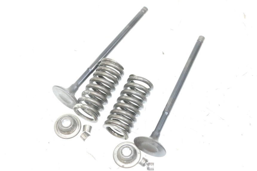 photo de VALVULA MOTOR PIAGGIO VESPA GRANTURISMO 200 (2004 - 2005)