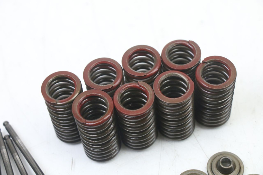 photo de VALVULA MOTOR YAMAHA FZ6 FAZER S2 600 (2007 - 2011)