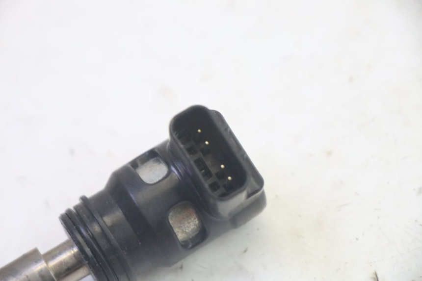 photo de STARTER ELETRICO SUZUKI BURGMAN EXECUTIVE ABS 650 (2006 - 2012) - Otra perspectiva