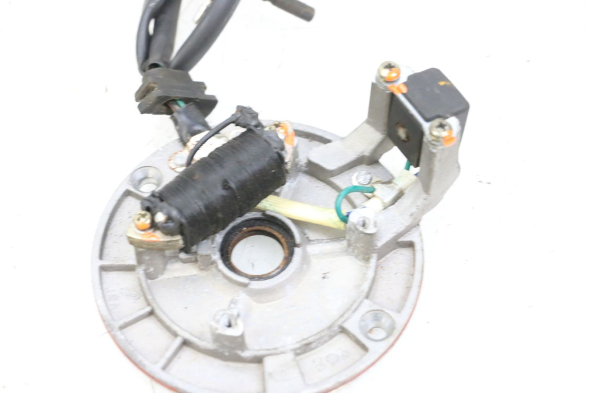 photo de STATOR CCR DIRT BIKE 125 - Primer plano técnico