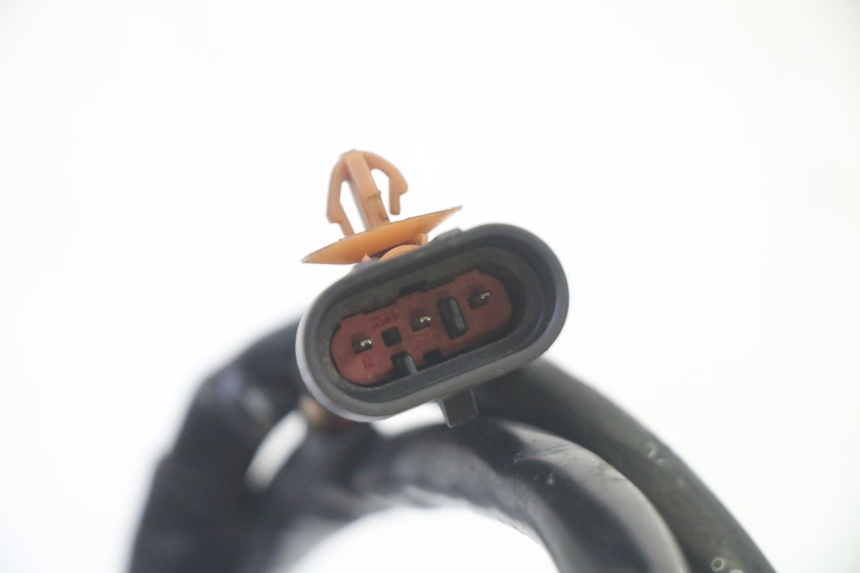 photo de ESTATOR PIAGGIO MP3 RL 250 (2007 - 2010) - Detalles de los puntos de fijación