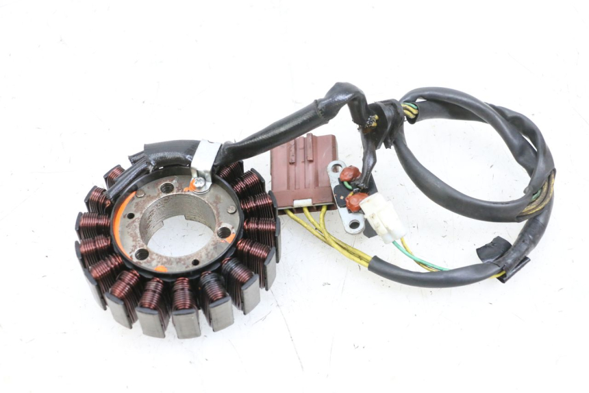 photo de STATOR PEUGEOT SATELIS 125 (2010 - 2012) - Vista principal