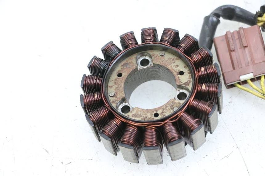 photo de STATOR PEUGEOT SATELIS 125 (2010 - 2012) - Otra vista del artículo