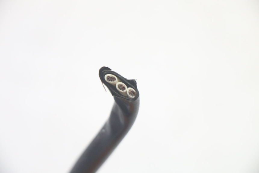 photo de STATOR YAMAHA TDM ABS 900 (2002 - 2014) - Estado de la superficie y material