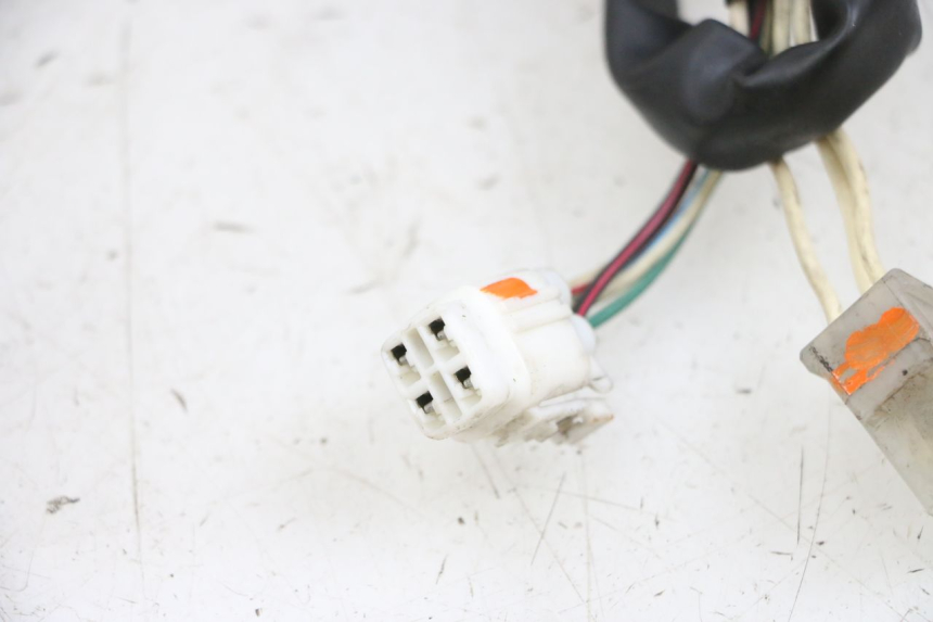 photo de STATOR YAMAHA YP MAJESTY 125 (2002 - 2006) - Detalles de los puntos de fijación