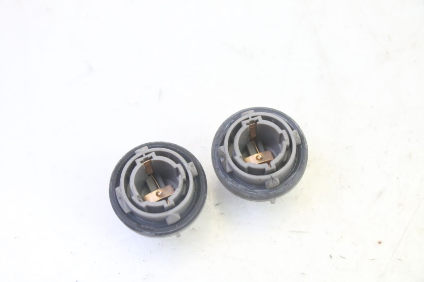 photo de SOPORTE DE BOMBILLA SUZUKI BURGMAN 125 (2007 - 2014)