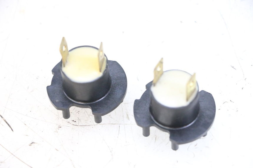 photo de PORTALAMPARAS YAMAHA TDM ABS 900 (2002 - 2014) - Zoom estado de uso