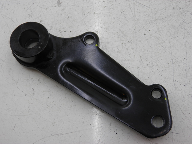 photo de SOPORTE PINZA TRASERO KYMCO QUANNON NAKED 125 (2010)