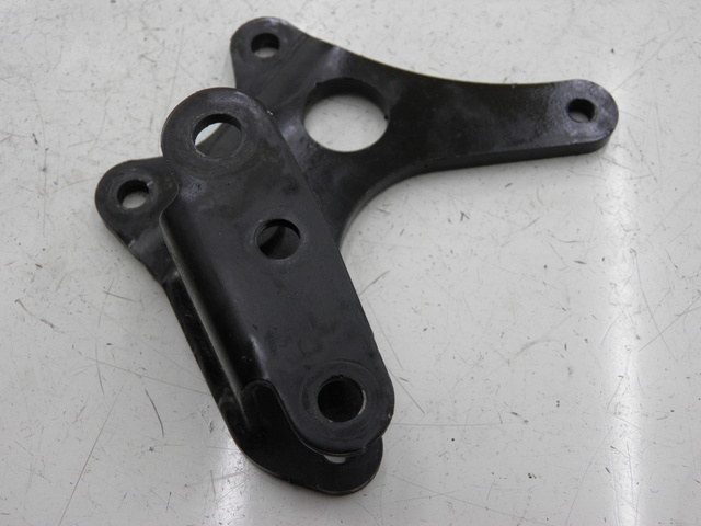 photo de SOPORTE PINZA TRASERO PIAGGIO MP3 RL 125 (2006 - 2014)