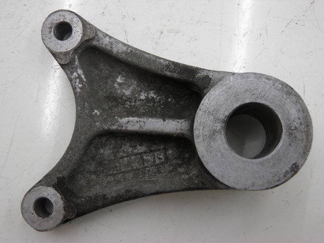 photo de SOPORTE PINZA TRASERO SUZUKI GSF N BANDIT 600 (1996 - 1999)